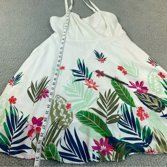 Old Navy Cami Dress size M White Tropical Floral Smocked Back Adjustable Straps - Picture 8 of 15